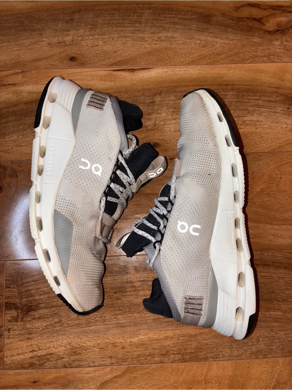 On Running cloud women’s